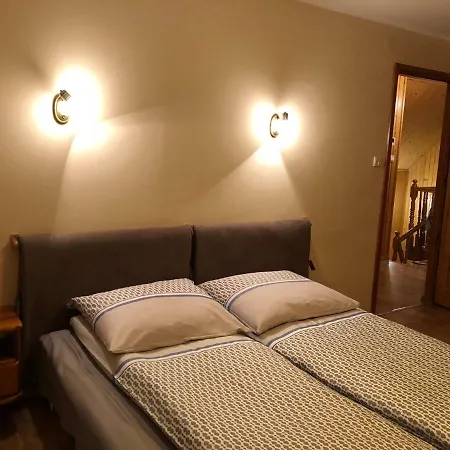 Dom Na Stoku Nyaraló